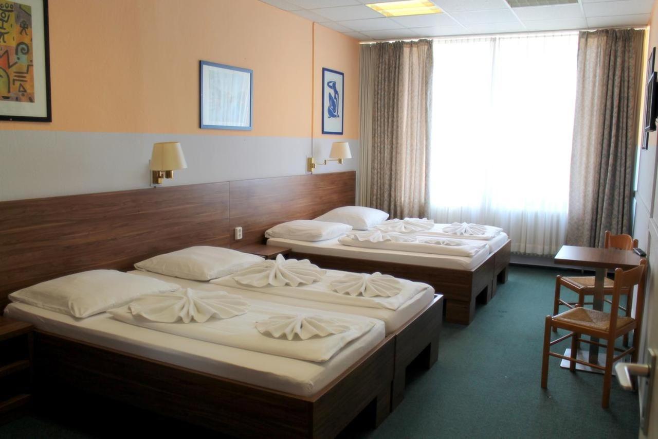 ซิตี้ โฮเต็ล แอนส์แบช Hotel เบอร์ลิน ภายนอก รูปภาพ