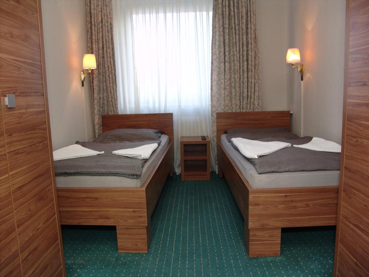 ซิตี้ โฮเต็ล แอนส์แบช Hotel เบอร์ลิน ภายนอก รูปภาพ